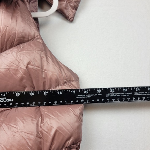 Athleta Womens Down Puffer Vest Hooded Rose Mauve Size‎ Small Lightweight Hiking - Picture 2 of 16